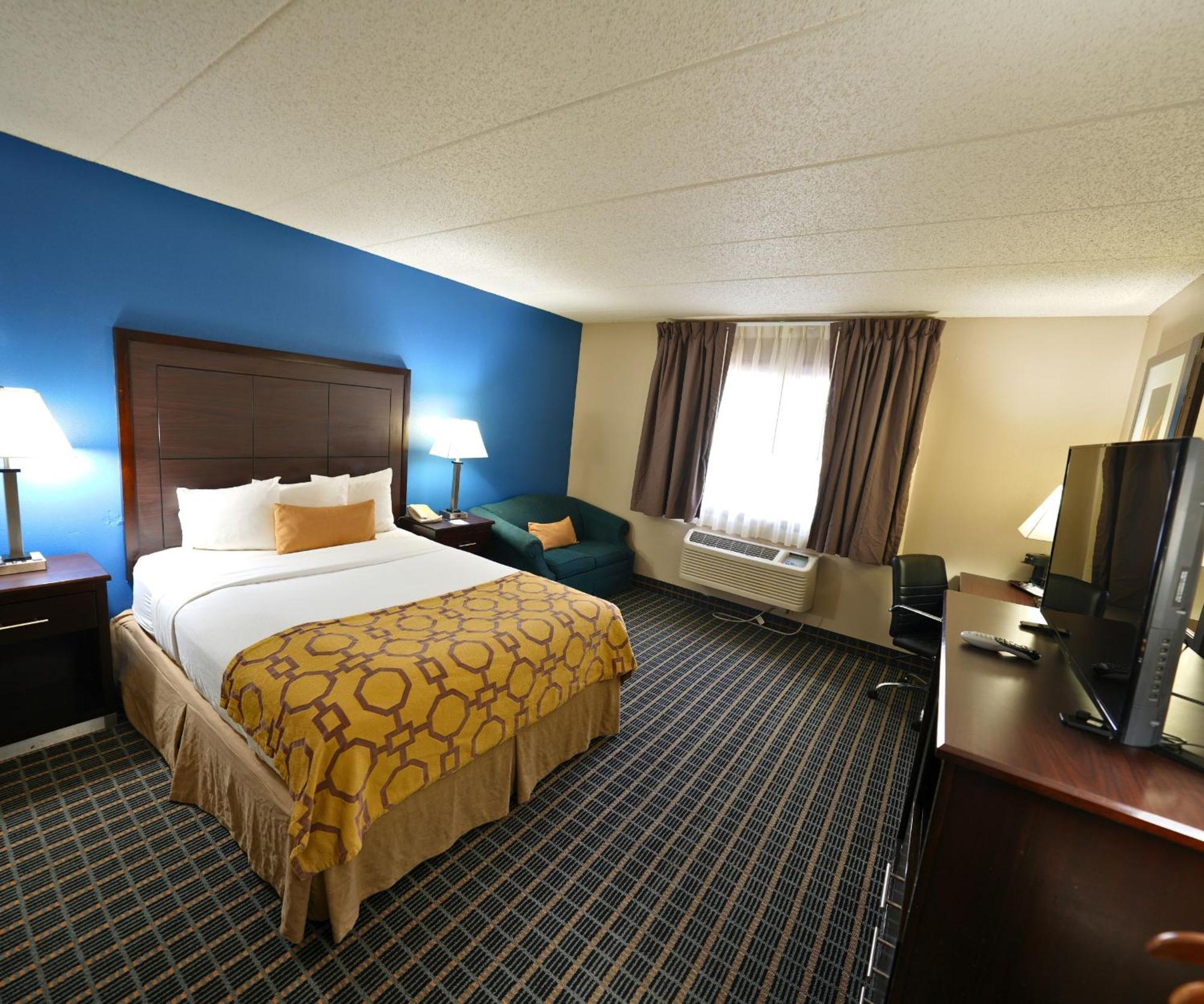 Baymont By Wyndham Marshalltown Exterior photo